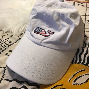 • DONATING SOON 🌟 VINEYARD VINES ✨ CUTE DAD HAT
